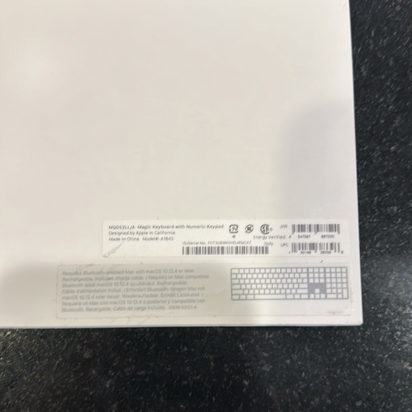 Apple Magic Keyboard with Numeric Keypad - Picture 4 of 4